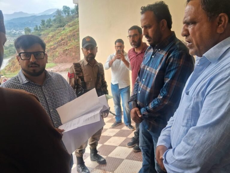 DC Rajouri conducts surprise inspection of Niabat, BDO and PWD offices at Thanamandi; disciplinary action initiated against absent officials