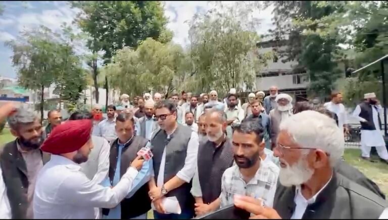 Budhal Delegation Led by Manzoor Naik Meets Deputy Commissioner Rajouri; Seeks Enquiry into PRI CAPEX Plan Alteration and PMAY Irregularities