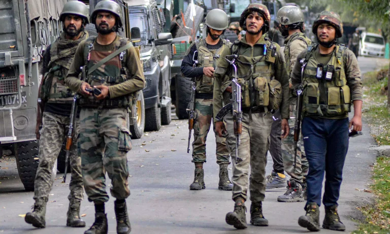 Security Forces Foil Terror Plot in Pulwama; Suspect Arrested with Grenade and Anti-National Posters.