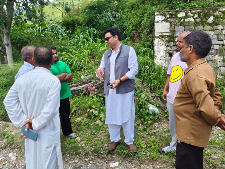 Senior BJP leader Manzoor Ahmad Naik visited various locations in the Budhal segment following destructive rainfall and cloudbursts.